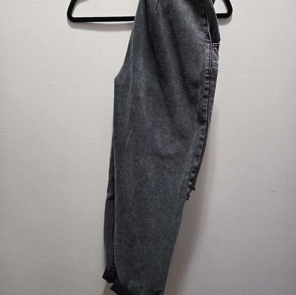 Pretty Little Thing Jean's ✨️ - Picture 4 of 6